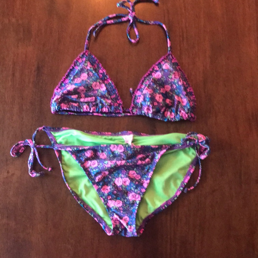 Xhilaration Bikini w/tie closure - M